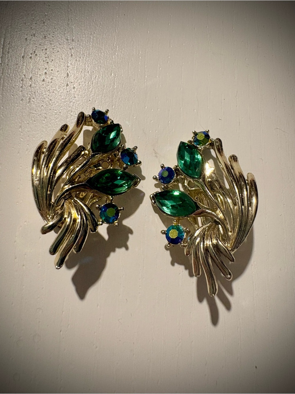 STAR Silver-Tone Green and Blue Crystal Leaf Clip-On Earrings